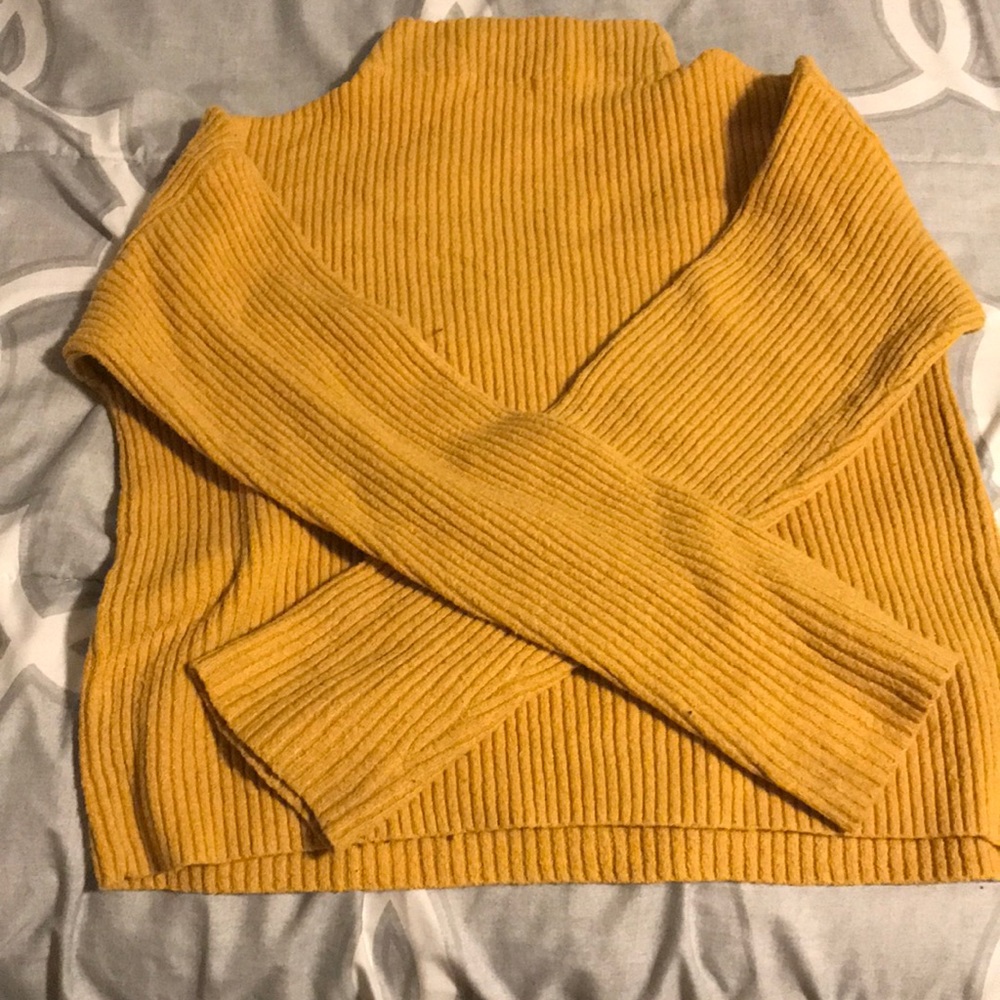 Sweater - Picture 2 of 2